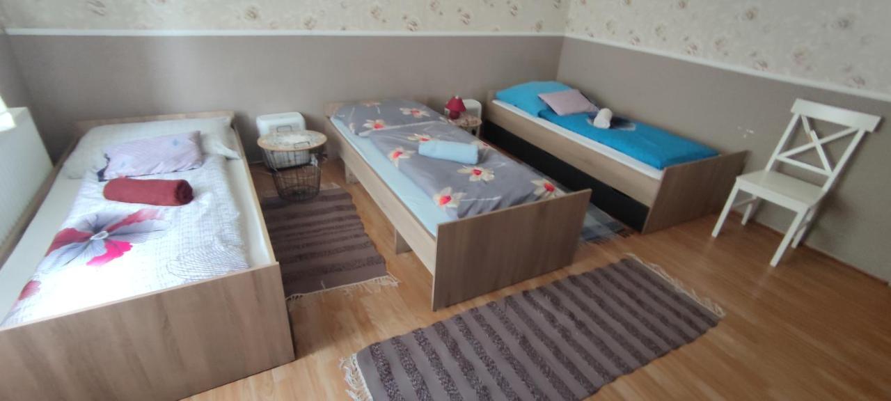 Orsi Apartman / vendegház Kecskemét Esterno foto