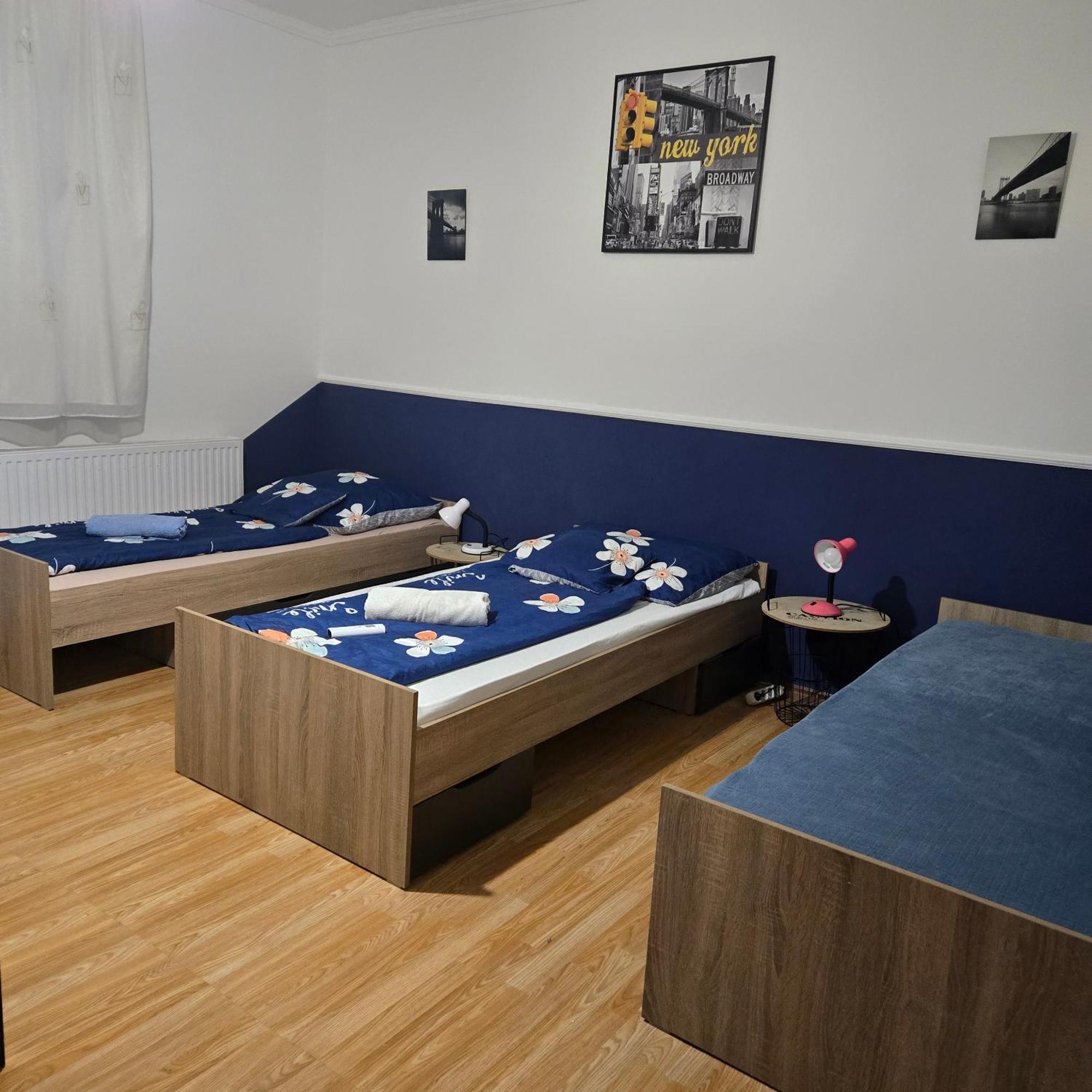 Orsi Apartman / vendegház Kecskemét Esterno foto