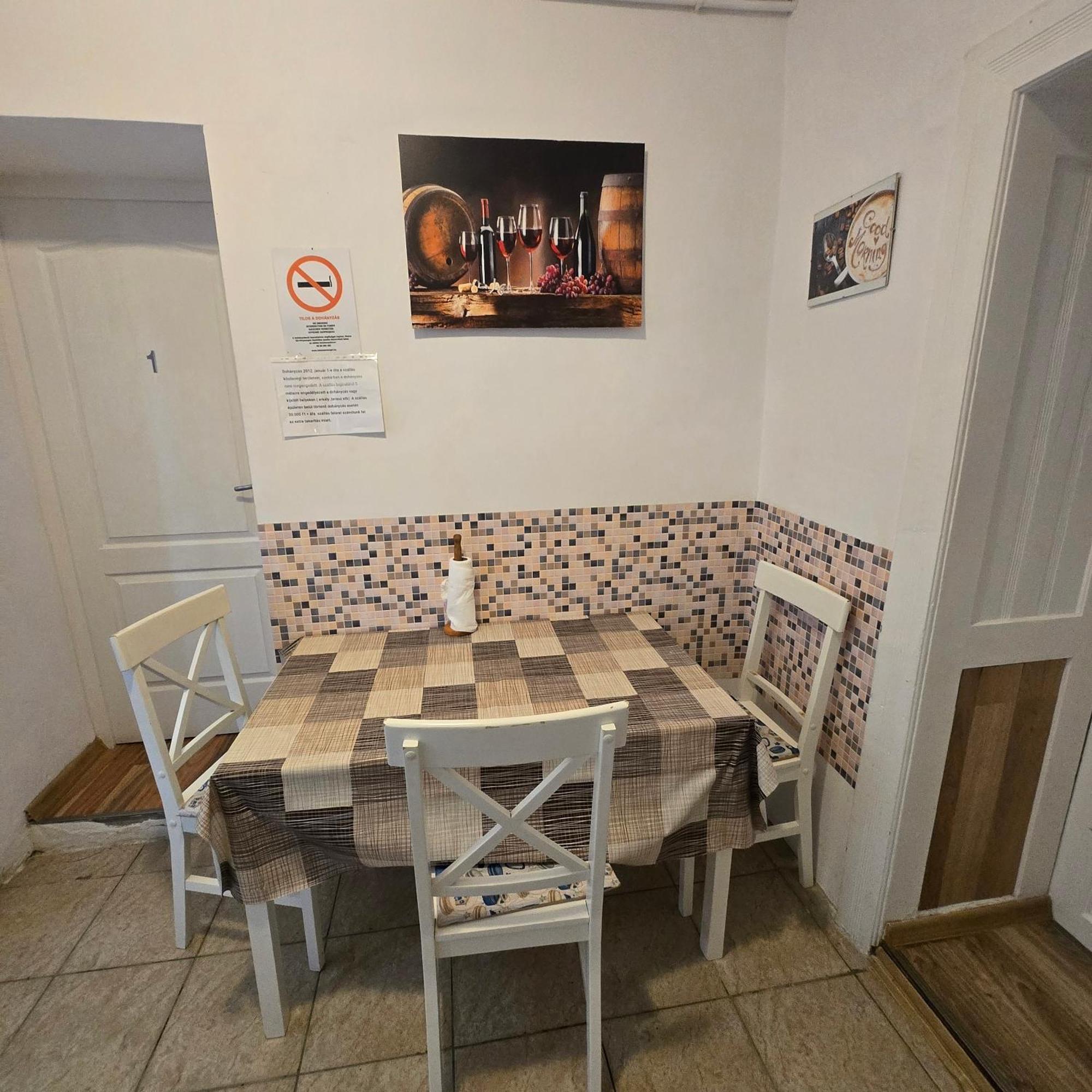 Orsi Apartman / vendegház Kecskemét Esterno foto