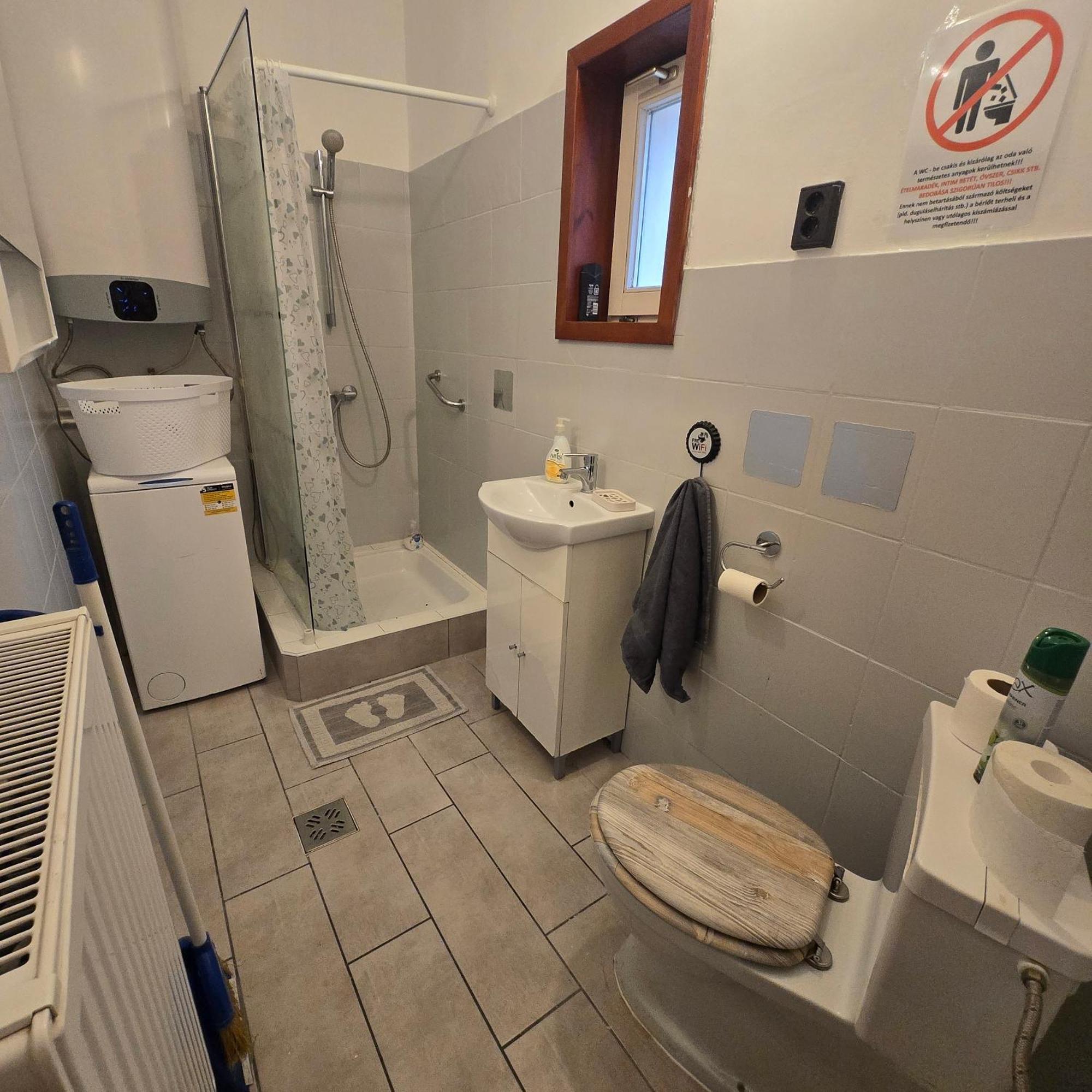 Orsi Apartman / vendegház Kecskemét Esterno foto